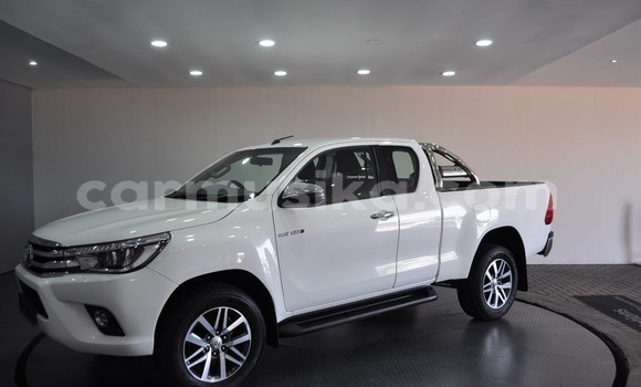Tenga Tsaru Toyota Hilux Chena Mota in Beitbridge in Matabeleland South Tenga Tsaru Toyota Hilux Chena Mota in Beitbridge in Matabeleland South