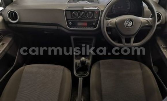 Nunua Ilio tumika Volkswagen up! Fedha Gari ndani ya Beitbridge nchini Matabeleland Kusini Nunua Ilio tumika Volkswagen up! Fedha Gari ndani ya Beitbridge nchini Matabeleland Kusini
