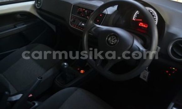 Acheter Occasion Voiture Volkswagen up! Blanc à Beitbridge, Matabeleland South Acheter Occasion Voiture Volkswagen up! Blanc à Beitbridge, Matabeleland South