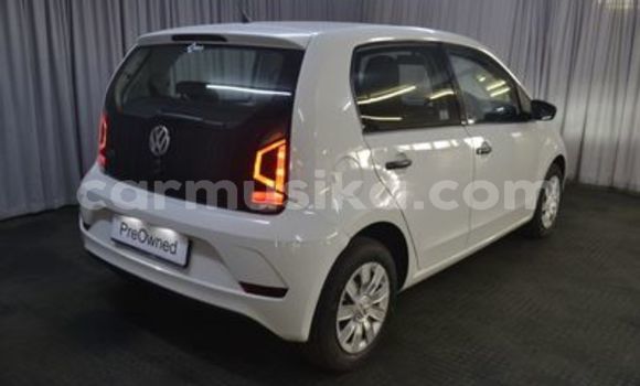 Acheter Occasion Voiture Volkswagen up! Blanc à Beitbridge, Matabeleland South Acheter Occasion Voiture Volkswagen up! Blanc à Beitbridge, Matabeleland South