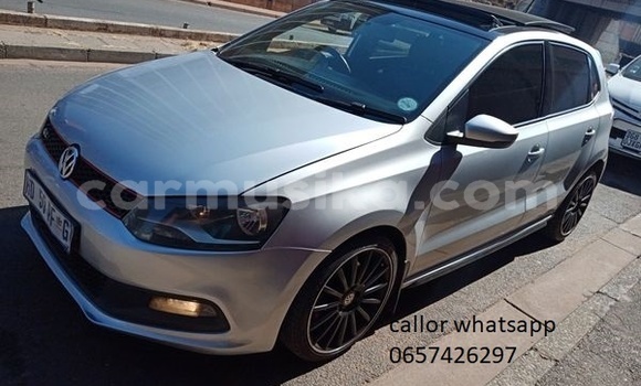 Nunua Ilio tumika Volkswagen Polo Fedha Gari ndani ya Beitbridge nchini Matabeleland Kusini Nunua Ilio tumika Volkswagen Polo Fedha Gari ndani ya Beitbridge nchini Matabeleland Kusini