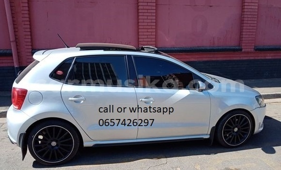 Nunua Ilio tumika Volkswagen Polo Fedha Gari ndani ya Beitbridge nchini Matabeleland Kusini Nunua Ilio tumika Volkswagen Polo Fedha Gari ndani ya Beitbridge nchini Matabeleland Kusini