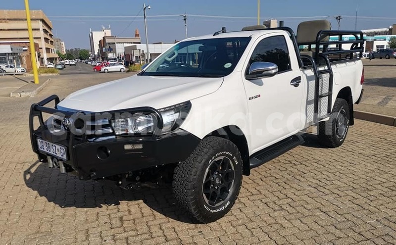 Big with watermark toyota hilux matabeleland south beitbridge 19067