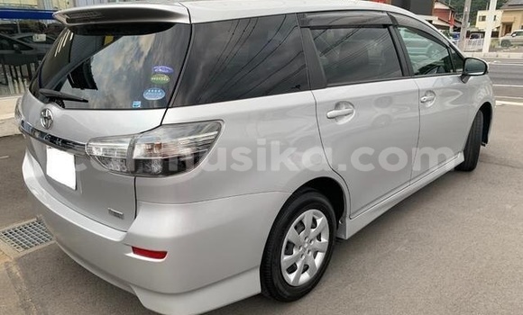 Tenga Tsaru Toyota Wish Sirivha Mota in Beitbridge in Matabeleland South Tenga Tsaru Toyota Wish Sirivha Mota in Beitbridge in Matabeleland South