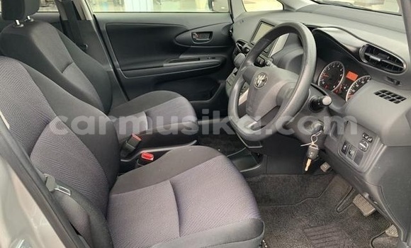 Tenga Tsaru Toyota Wish Sirivha Mota in Beitbridge in Matabeleland South Tenga Tsaru Toyota Wish Sirivha Mota in Beitbridge in Matabeleland South