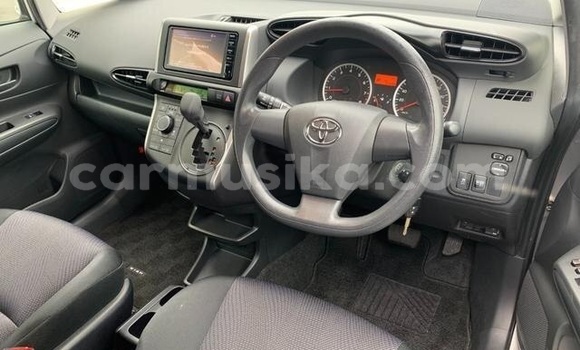 Tenga Tsaru Toyota Wish Sirivha Mota in Beitbridge in Matabeleland South Tenga Tsaru Toyota Wish Sirivha Mota in Beitbridge in Matabeleland South