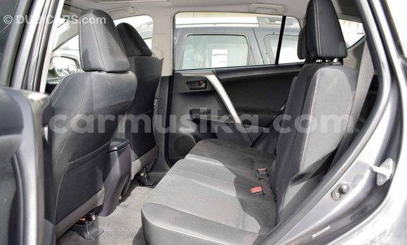 Acheter Import Utilitaire Toyota HiAce Autre à Import - Dubai, Harare Acheter Import Utilitaire Toyota HiAce Autre à Import - Dubai, Harare