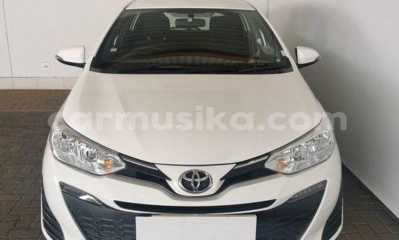 Tenga Tsaru Toyota Yaris Chena Mota in Beitbridge in Matabeleland South