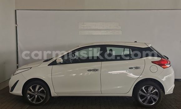 Nunua Ilio tumika Toyota Yaris Nyeupe Gari ndani ya Beitbridge nchini Matabeleland Kusini Nunua Ilio tumika Toyota Yaris Nyeupe Gari ndani ya Beitbridge nchini Matabeleland Kusini