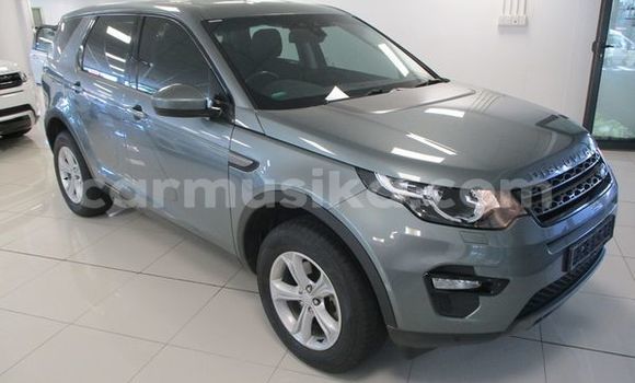 Nunua Ilio tumika Land Rover Discovery Sport Beige Gari ndani ya Beitbridge nchini Matabeleland Kusini