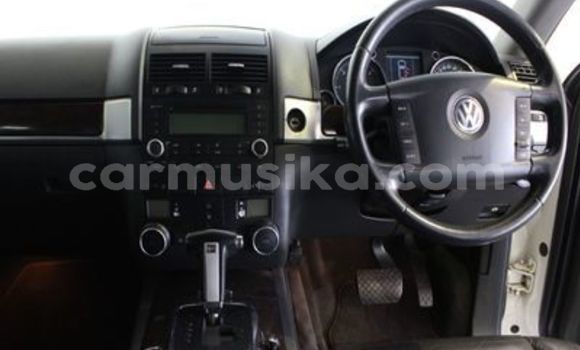 Acheter Occasion Voiture Volkswagen Touareg Blanc à Beitbridge, Matabeleland South Acheter Occasion Voiture Volkswagen Touareg Blanc à Beitbridge, Matabeleland South