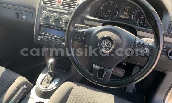 Acheter Occasion Voiture Volkswagen Touran Beige à Beitbridge, Matabeleland South Acheter Occasion Voiture Volkswagen Touran Beige à Beitbridge, Matabeleland South