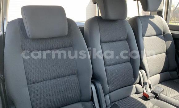 Acheter Occasion Voiture Volkswagen Touran Beige à Beitbridge, Matabeleland South Acheter Occasion Voiture Volkswagen Touran Beige à Beitbridge, Matabeleland South