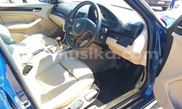 Acheter Occasion Voiture BMW 3–Series Beige à Beitbridge, Matabeleland South Acheter Occasion Voiture BMW 3–Series Beige à Beitbridge, Matabeleland South