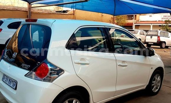Acheter Occasion Voiture Honda Brio Blanc à Beitbridge, Matabeleland South Acheter Occasion Voiture Honda Brio Blanc à Beitbridge, Matabeleland South