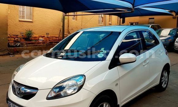 Acheter Occasion Voiture Honda Brio Blanc à Beitbridge, Matabeleland South Acheter Occasion Voiture Honda Brio Blanc à Beitbridge, Matabeleland South