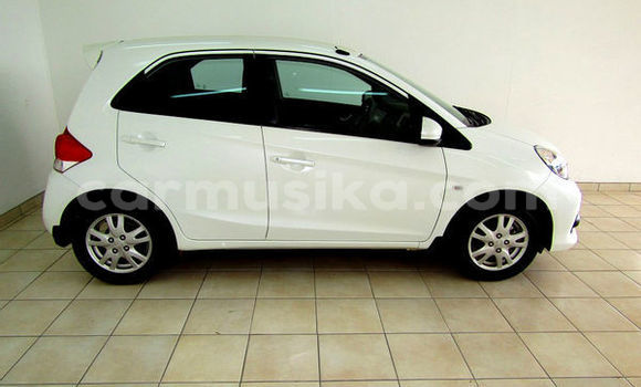 Acheter Occasion Voiture Honda Brio Blanc à Beitbridge, Matabeleland South Acheter Occasion Voiture Honda Brio Blanc à Beitbridge, Matabeleland South