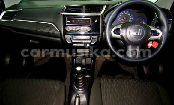 Acheter Occasion Voiture Honda Brio Blanc à Beitbridge, Matabeleland South Acheter Occasion Voiture Honda Brio Blanc à Beitbridge, Matabeleland South