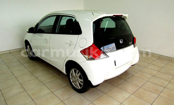 Acheter Occasion Voiture Honda Brio Blanc à Beitbridge, Matabeleland South Acheter Occasion Voiture Honda Brio Blanc à Beitbridge, Matabeleland South