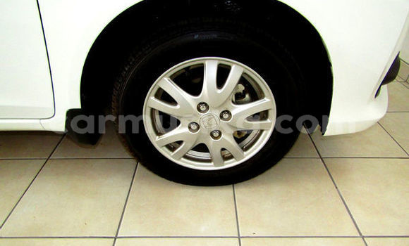 Acheter Occasion Voiture Honda Brio Blanc à Beitbridge, Matabeleland South Acheter Occasion Voiture Honda Brio Blanc à Beitbridge, Matabeleland South