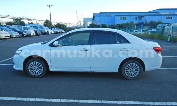 Nunua Ilio tumika Toyota Allion Nyeupe Gari ndani ya Beitbridge nchini Matabeleland Kusini