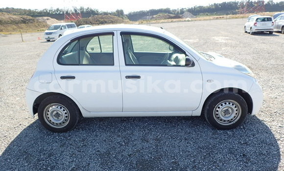 Buy Used Nissan Micra White Car in Beitbridge in Matabeleland South Buy Used Nissan Micra White Car in Beitbridge in Matabeleland South