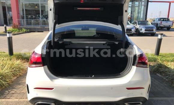 Tenga Tsaru Mercedes‒Benz AMG GLC Chena Mota in Beitbridge in Matabeleland South Tenga Tsaru Mercedes‒Benz AMG GLC Chena Mota in Beitbridge in Matabeleland South