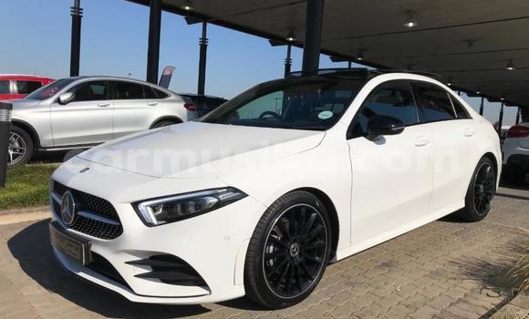 Tenga Tsaru Mercedes‒Benz AMG GLC Chena Mota in Beitbridge in Matabeleland South Tenga Tsaru Mercedes‒Benz AMG GLC Chena Mota in Beitbridge in Matabeleland South