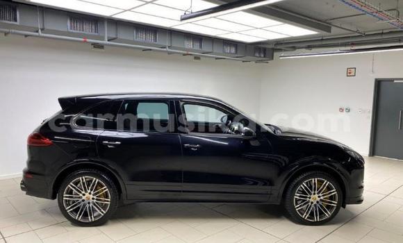Buy Used Porsche Cayenne Black Car in Beitbridge in Matabeleland South