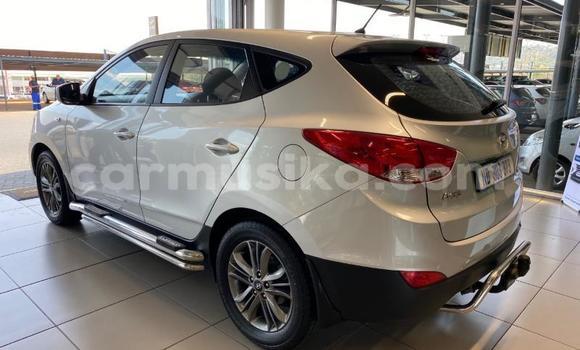 Tenga Tsaru Hyundai ix35 Sirivha Mota in Beitbridge in Matabeleland South Tenga Tsaru Hyundai ix35 Sirivha Mota in Beitbridge in Matabeleland South