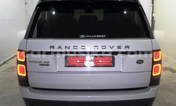 Buy Used Land Rover Range Rover White Car in Beitbridge in Matabeleland South Buy Used Land Rover Range Rover White Car in Beitbridge in Matabeleland South