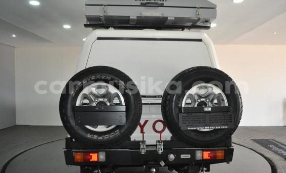 Nunua Ilio tumika Toyota Land Cruiser Nyeupe Gari ndani ya Beitbridge nchini Matabeleland Kusini Nunua Ilio tumika Toyota Land Cruiser Nyeupe Gari ndani ya Beitbridge nchini Matabeleland Kusini