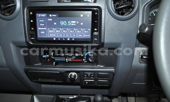 Nunua Ilio tumika Toyota Land Cruiser Nyeupe Gari ndani ya Beitbridge nchini Matabeleland Kusini Nunua Ilio tumika Toyota Land Cruiser Nyeupe Gari ndani ya Beitbridge nchini Matabeleland Kusini