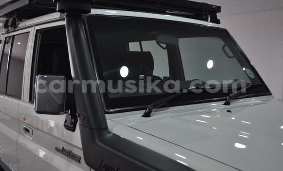Nunua Ilio tumika Toyota Land Cruiser Nyeupe Gari ndani ya Beitbridge nchini Matabeleland Kusini Nunua Ilio tumika Toyota Land Cruiser Nyeupe Gari ndani ya Beitbridge nchini Matabeleland Kusini