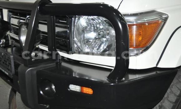 Nunua Ilio tumika Toyota Land Cruiser Nyeupe Gari ndani ya Beitbridge nchini Matabeleland Kusini Nunua Ilio tumika Toyota Land Cruiser Nyeupe Gari ndani ya Beitbridge nchini Matabeleland Kusini