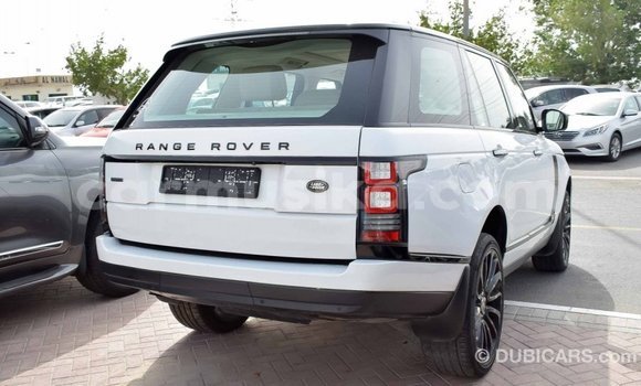 Acheter Import Voiture Land Rover Range Rover Blanc à Import - Dubai, Harare Acheter Import Voiture Land Rover Range Rover Blanc à Import - Dubai, Harare