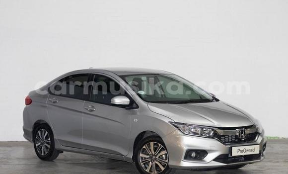 Nunua Ilio tumika Honda Ballade Fedha Gari ndani ya Beitbridge nchini Matabeleland Kusini