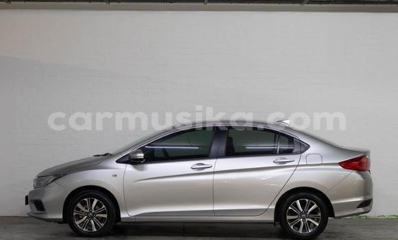 Acheter Occasion Voiture Honda Ballade Gris à Beitbridge, Matabeleland South Acheter Occasion Voiture Honda Ballade Gris à Beitbridge, Matabeleland South