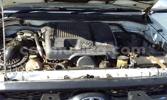 Tenga Tsaru Toyota Hilux Chena Mota in Masvingo in Masvingo Tenga Tsaru Toyota Hilux Chena Mota in Masvingo in Masvingo