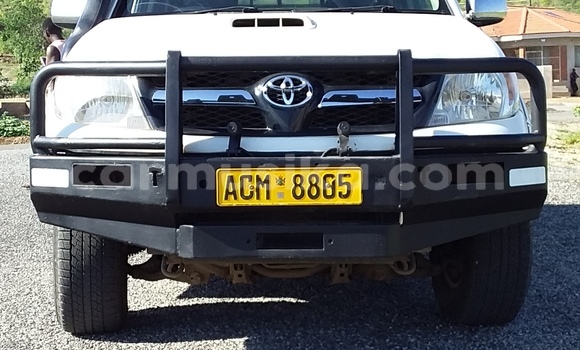 Tenga Tsaru Toyota Hilux Chena Mota in Masvingo in Masvingo Tenga Tsaru Toyota Hilux Chena Mota in Masvingo in Masvingo