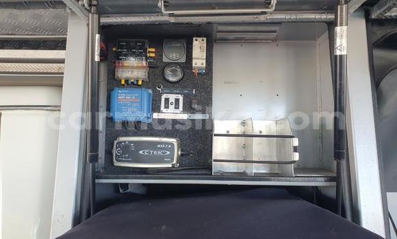 Nunua Ilio tumika Toyota Land Cruiser Nyeupe Gari ndani ya Beitbridge nchini Matabeleland Kusini Nunua Ilio tumika Toyota Land Cruiser Nyeupe Gari ndani ya Beitbridge nchini Matabeleland Kusini