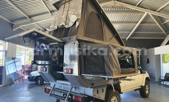 Nunua Ilio tumika Toyota Land Cruiser Nyeupe Gari ndani ya Beitbridge nchini Matabeleland Kusini Nunua Ilio tumika Toyota Land Cruiser Nyeupe Gari ndani ya Beitbridge nchini Matabeleland Kusini