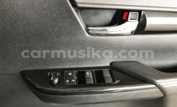 Buy Used Toyota Hilux Silver Car in Beitbridge in Matabeleland South Buy Used Toyota Hilux Silver Car in Beitbridge in Matabeleland South