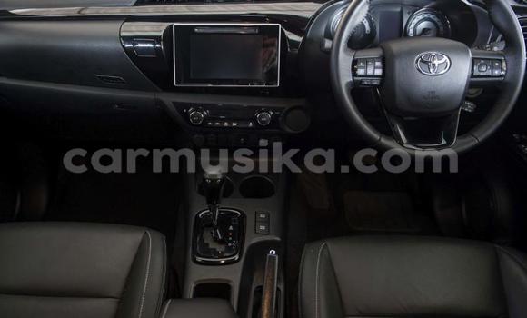 Acheter Occasion Voiture Toyota Hilux Blanc à Beitbridge, Matabeleland South Acheter Occasion Voiture Toyota Hilux Blanc à Beitbridge, Matabeleland South