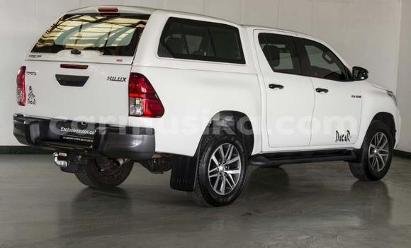 Acheter Occasion Voiture Toyota Hilux Blanc à Beitbridge, Matabeleland South Acheter Occasion Voiture Toyota Hilux Blanc à Beitbridge, Matabeleland South
