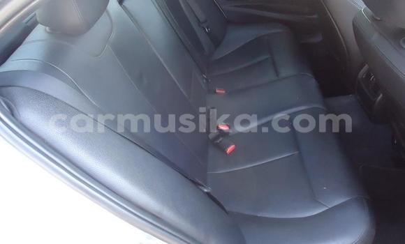 Tenga Tsaru BMW 3–Series Sirivha Mota in Beitbridge in Matabeleland South Tenga Tsaru BMW 3–Series Sirivha Mota in Beitbridge in Matabeleland South