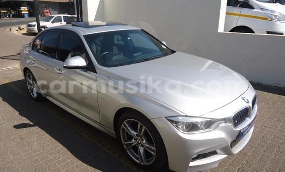 Tenga Tsaru BMW 3–Series Sirivha Mota in Beitbridge in Matabeleland South Tenga Tsaru BMW 3–Series Sirivha Mota in Beitbridge in Matabeleland South