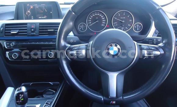 Tenga Tsaru BMW 3–Series Sirivha Mota in Beitbridge in Matabeleland South Tenga Tsaru BMW 3–Series Sirivha Mota in Beitbridge in Matabeleland South
