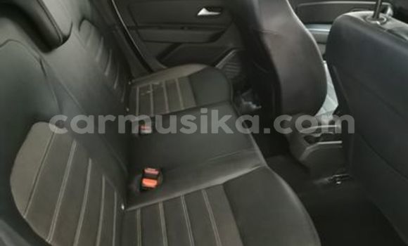 Nunua Ilio tumika Renault Duster Nyeupe Gari ndani ya Beitbridge nchini Matabeleland Kusini Nunua Ilio tumika Renault Duster Nyeupe Gari ndani ya Beitbridge nchini Matabeleland Kusini