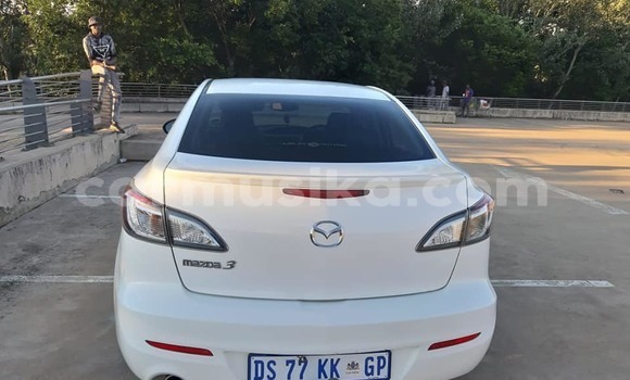 Tenga Tsaru Mazda Mazda 3 Chena Mota in Beitbridge in Matabeleland South Tenga Tsaru Mazda Mazda 3 Chena Mota in Beitbridge in Matabeleland South